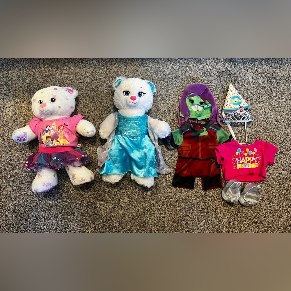 BUILD A BEAR DISNEY FROZEN PRINCESS ELSA AND DISNEY PRINCESS WITH DRESS/EXTRAS